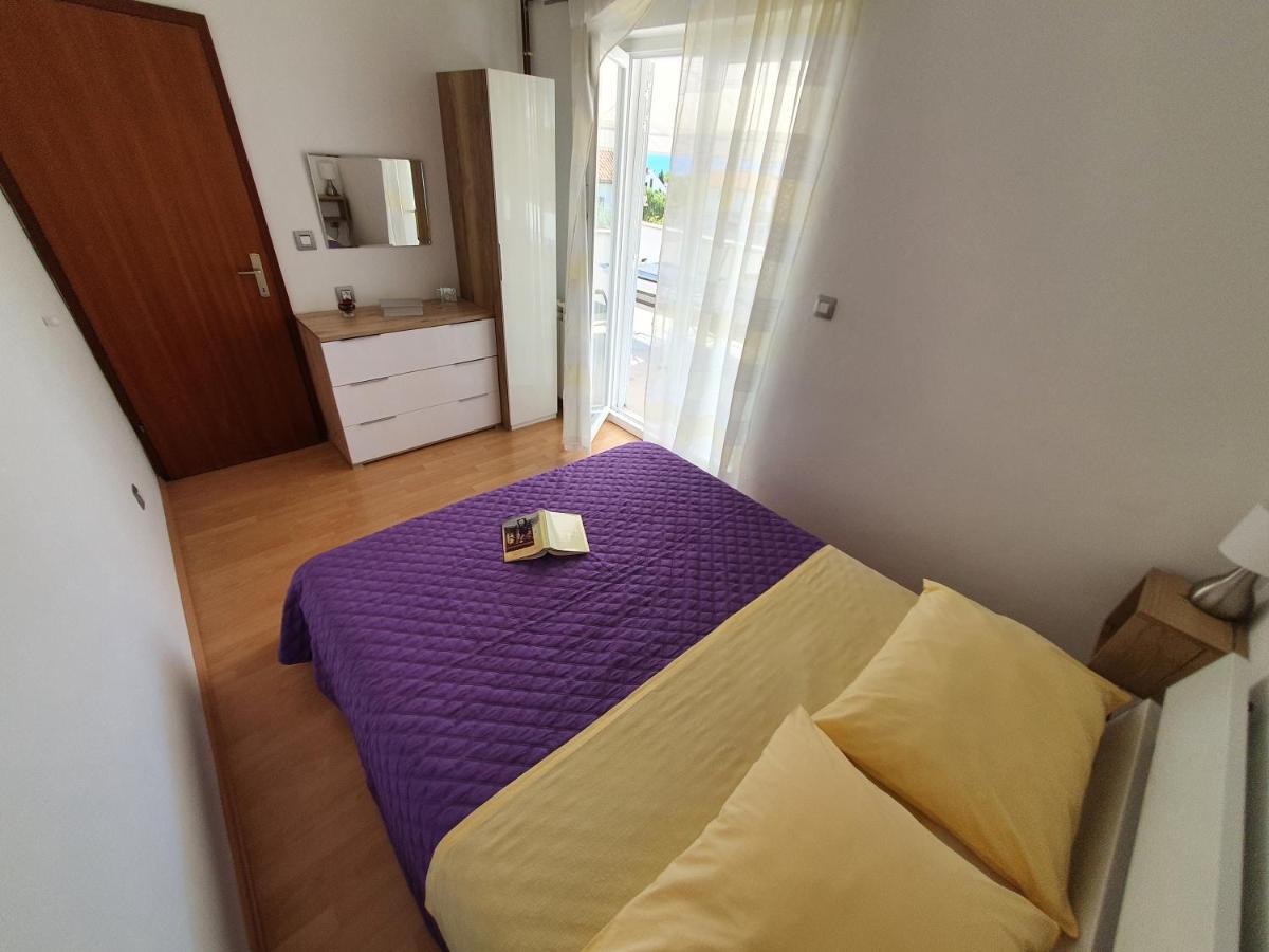 Apartmani Alta クルク エクステリア 写真