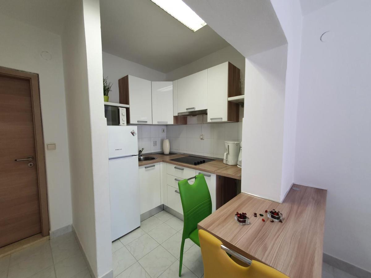 Apartmani Alta クルク エクステリア 写真